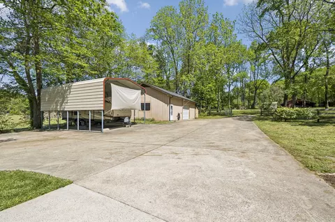 Exterior - 660 Allisona Rd, Eagleville, TN 37060 photo 17 of 31