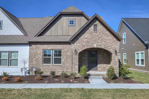 623 Swanston Ln, Gallatin, TN 37066