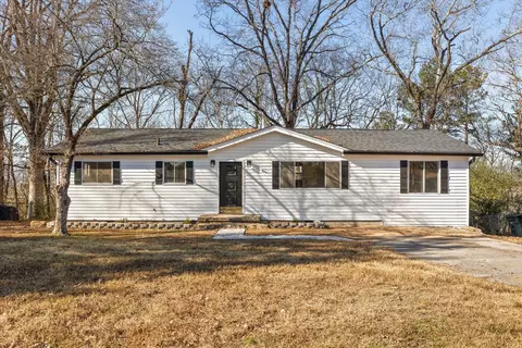 7635 Austin Dr, Chattanooga, TN 37416