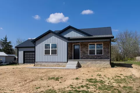 312 Kimmins St, Hohenwald, TN 38462