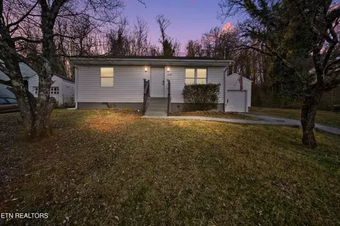 800 Gertrude Ave, Knoxville, TN 37920