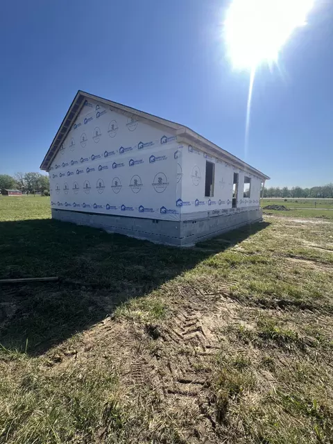 Exterior - 0 Oak St, Morrison, TN 37357 photo 4 of 7
