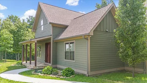 220 Bear Crawl Rd #RB 28, Jasper, TN 37347