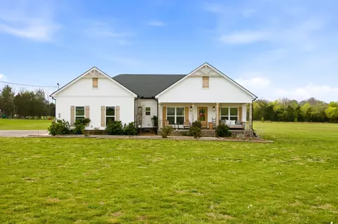 376 Adams Rd, Shelbyville, TN 37160
