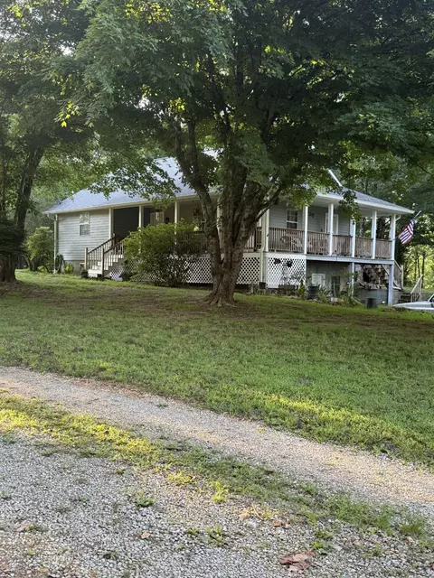 2023 Wayland Springs Rd, Iron City, TN 38463