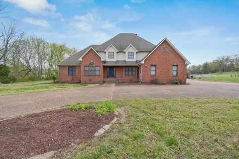 255 Palmer Rd, Lebanon, TN 37090