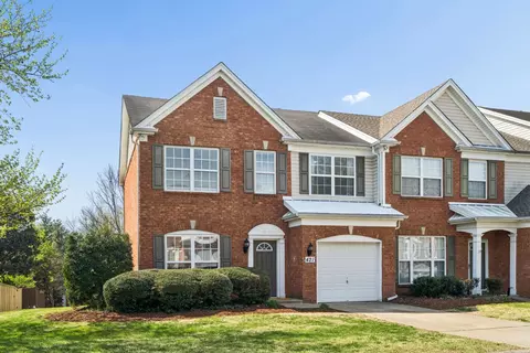 421 Old Towne Dr, Brentwood, TN 37027