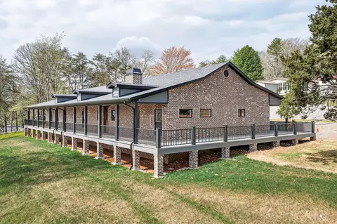 124 Virginia Ave, Livingston, TN 38570