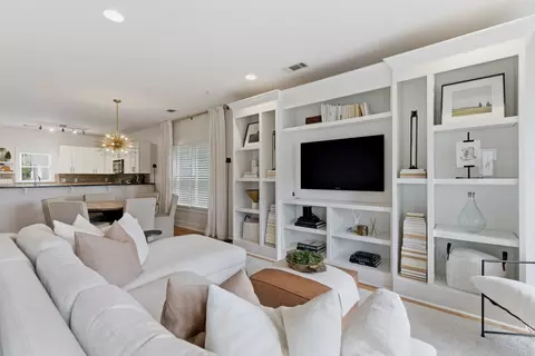 111 Gale Park Ln, Nashville, TN 37204