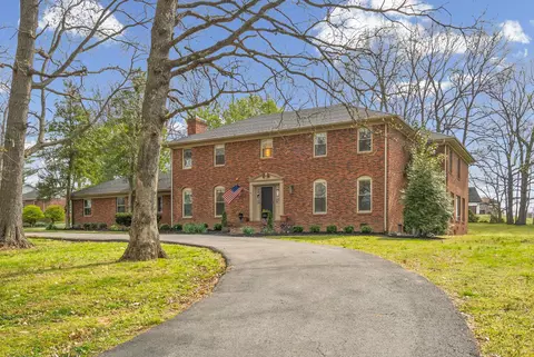 440 Petsch Ln, Hopkinsville, KY 42240