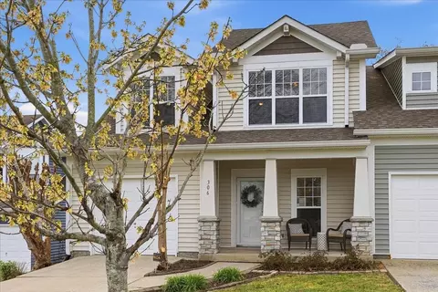 306 Normandy Cir, Nashville, TN 37209