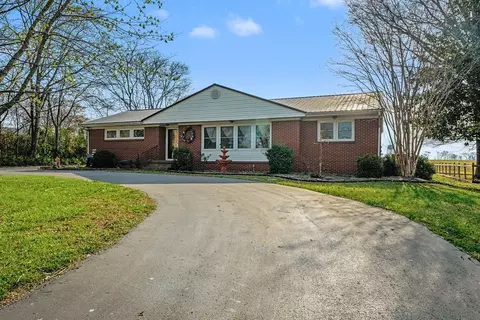 615 S Main St, Elkton, KY 42220