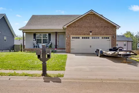 161 Ambridge St, Oak Grove, KY 42262