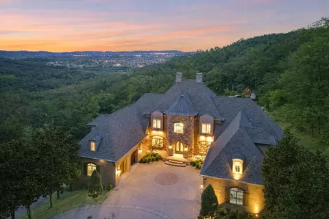 334 Lionheart Ct, Franklin, TN 37067