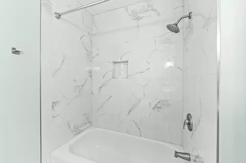 Bath - 107 Jackson St, Spring Hill, TN 37174 photo 3 of 4