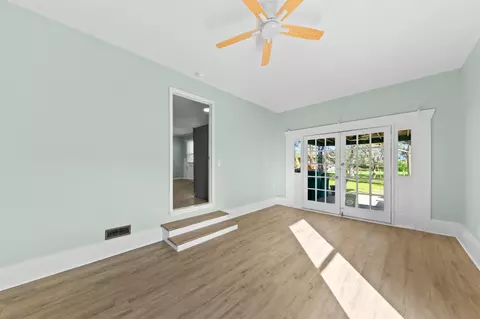 Living - 107 Jackson St, Spring Hill, TN 37174 photo 3 of 5