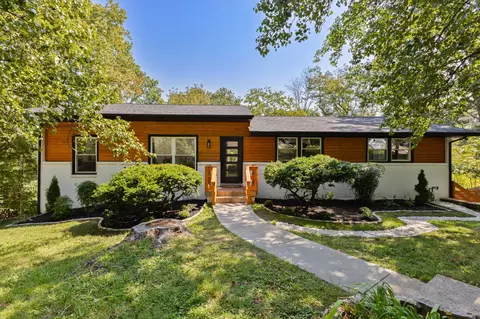 1012 Rodney Dr, Nashville, TN 37205