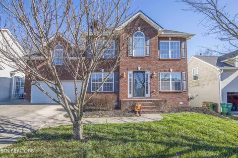2112 Cedargreens Rd, Knoxville, TN 37924