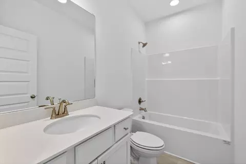 Bath - 4920 Kai Dr, Murfreesboro, TN 37129 photo 1 of 3