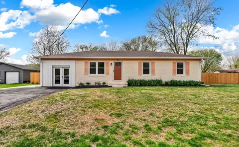3909 Tanglewood Dr, Hopkinsville, KY 42240