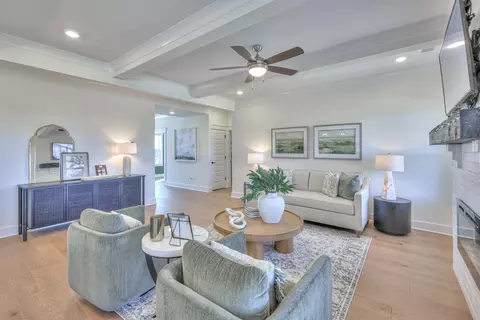 Living - 4904 Kai Dr, Murfreesboro, TN 37129 photo 3 of 4