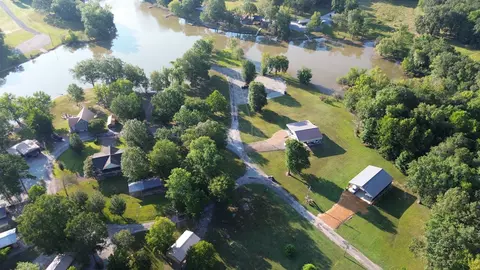 17 Clearwater Cr, Bath Springs, TN 38311