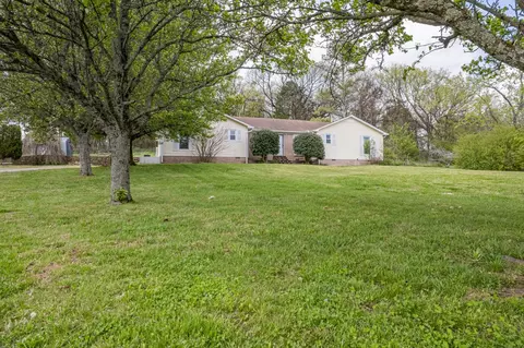 511 N Main St, Cornersville, TN 37047