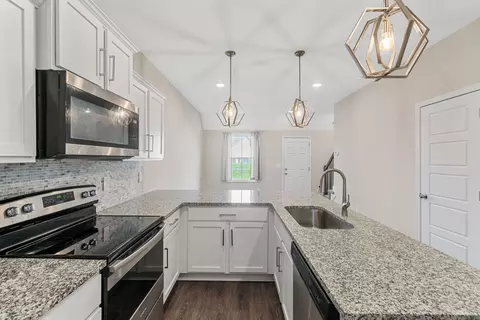 224 Drayton Dr #G, Clarksville, TN 37042