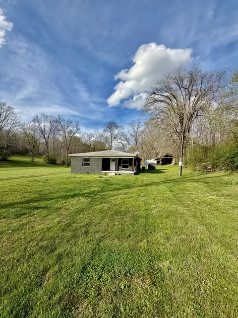 708 Waterloo Rd, Westpoint, TN 38486