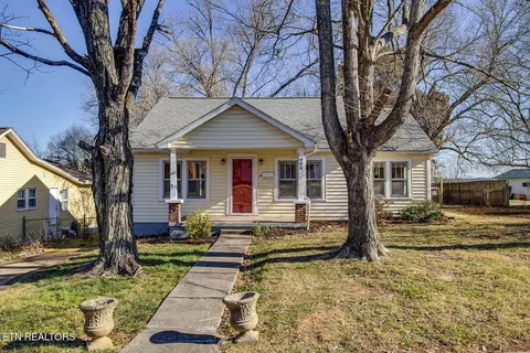 905 N C St, Lenoir City, TN 37771