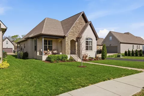 2036 Kestrel Ln, Spring Hill, TN 37174