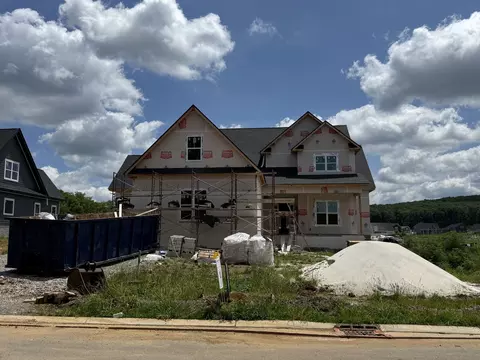 2708 Canton Dr, Murfreesboro, TN 37129