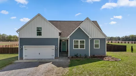 8645 Guthrie Ct, Cross Plains, TN 37049