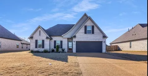 2327 Kent Dr, Southaven, MS 38672