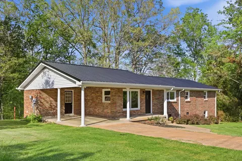 1416 Oakmont Cir, Centerville, TN 37033
