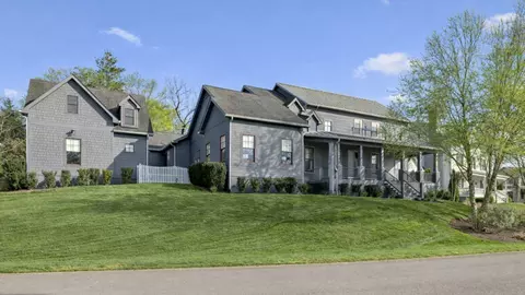 111 Harlinsdale Ct, Franklin, TN 37069