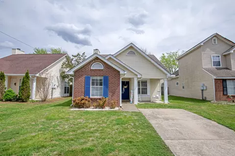 2009 Valley Dr, Goodlettsville, TN 37072