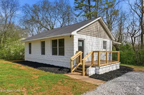 1304 Yellowstone Rd, Knoxville, TN 37914