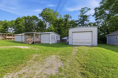207 Center St, Portland, TN 37148