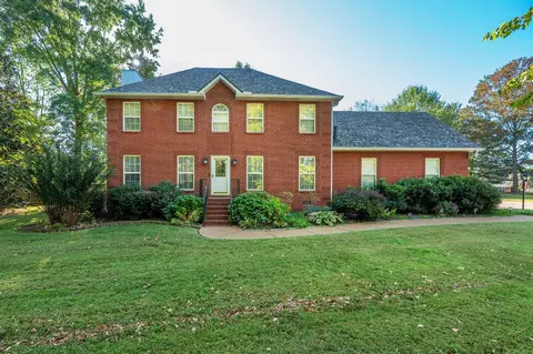 311 Orchard Park Dr, White House, TN 37188