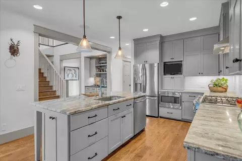 Kitchen - 8581 Silver View Ln, Silver Point, TN 38582 photo 6 of 7