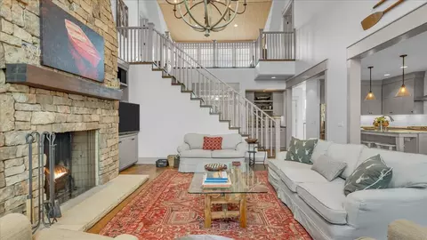 Living - 8581 Silver View Ln, Silver Point, TN 38582 photo 1 of 6