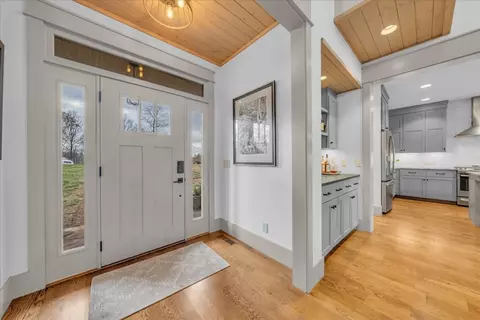 Entry Way - 8581 Silver View Ln, Silver Point, TN 38582 photo 2 of 8