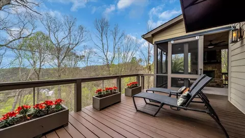 Exterior - 8581 Silver View Ln, Silver Point, TN 38582 photo 8 of 12