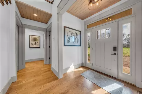 Entry Way - 8581 Silver View Ln, Silver Point, TN 38582 photo 3 of 8