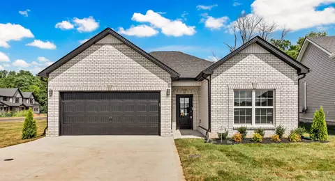 1153 Mourning Cloak Dr, Clarksville, TN 37043