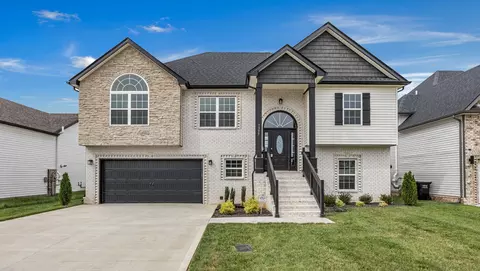 1159 Mourning Cloak Dr, Clarksville, TN 37043