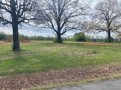 108 Pendergrass Rd, Flintville, TN 37335