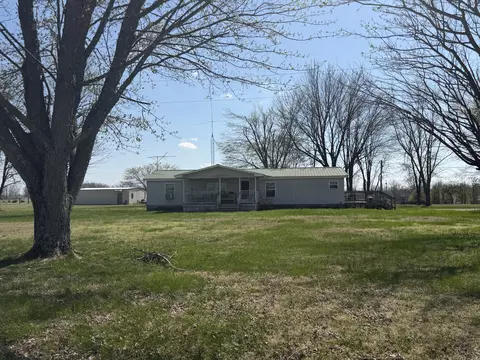 5343 King Robert Ln, Westmoreland, TN 37186