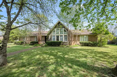 1410 Huntington Dr, Murfreesboro, TN 37130